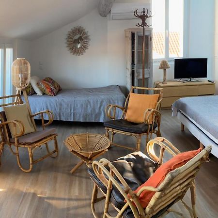 Les Nuits Etoilees, Studio Terrasse Apercu Mer, Tres Lumineux, Ac, 100M Du Port Sanary Dış mekan fotoğraf