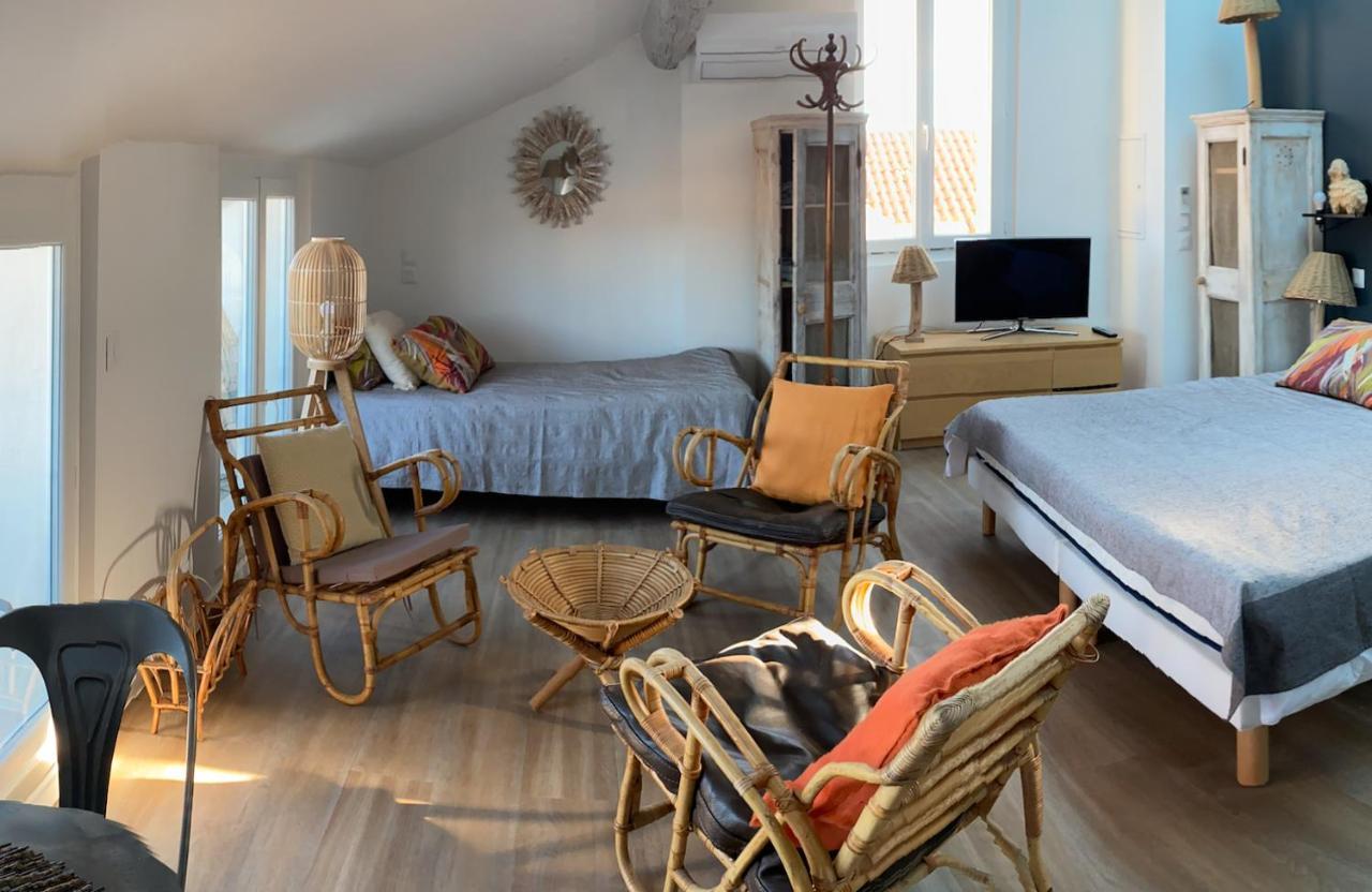 Les Nuits Etoilees, Studio Terrasse Apercu Mer, Tres Lumineux, Ac, 100M Du Port Sanary Dış mekan fotoğraf